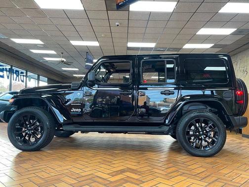 2023 Jeep Wrangler 4xe Sahara High Altitude