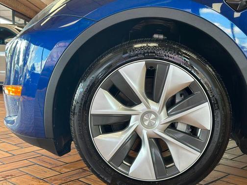2023 Tesla Model Y Long Range AWD