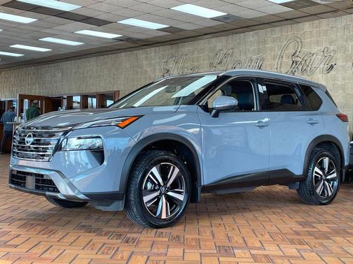 2024 Nissan Rogue SL