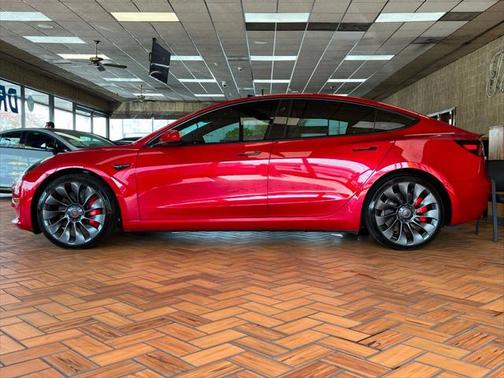 2023 Tesla Model 3 Performance