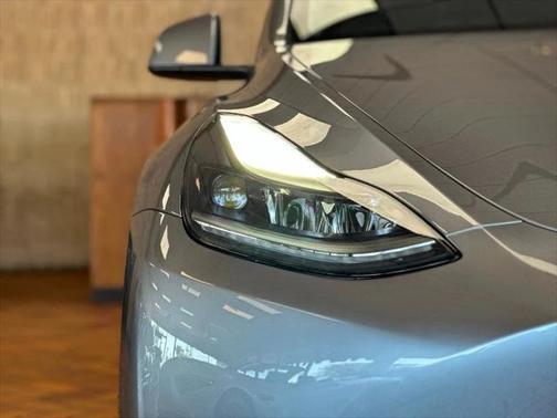 2024 Tesla Model Y Long Range AWD