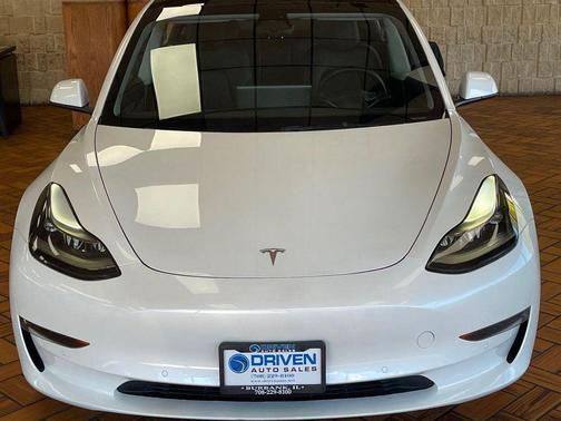2022 Tesla Model 3 Standard Range