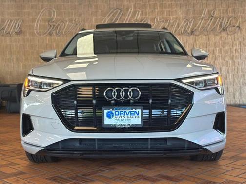 2021 Audi e-tron Premium