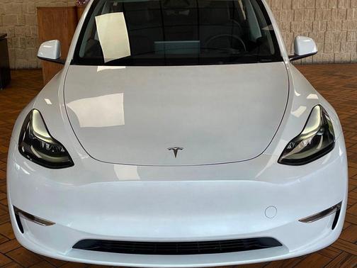 2024 Tesla Model Y Performance AWD