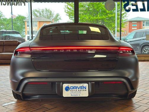 2022 Porsche Taycan 4S AWD