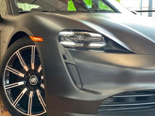2022 Porsche Taycan 4S AWD