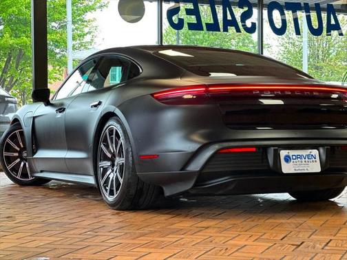 2022 Porsche Taycan 4S AWD