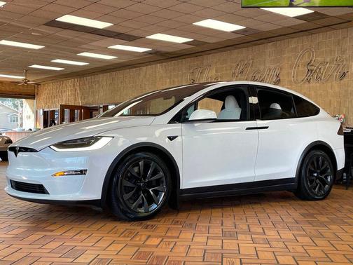2022 Tesla Model X AWD