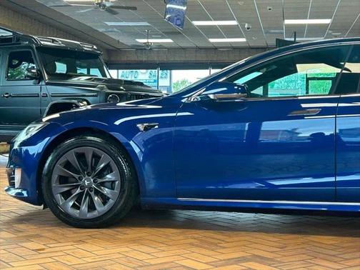 2020 Tesla Model S Long Range