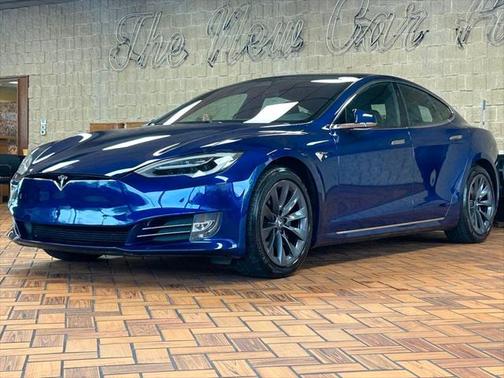 2020 Tesla Model S Long Range