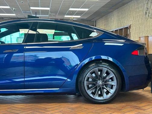 2020 Tesla Model S Long Range