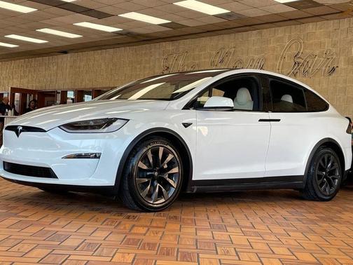 2022 Tesla Model X AWD