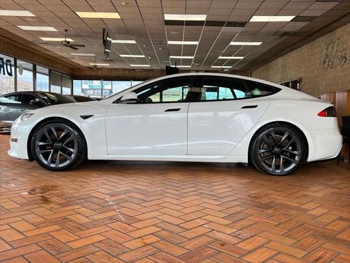 2022 Tesla Model S Plaid