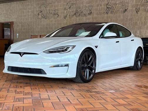 2022 Tesla Model S Plaid