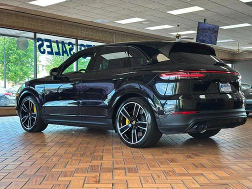 2020 Porsche Cayenne S