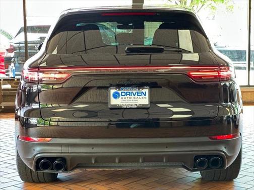 2020 Porsche Cayenne E-Hybrid S