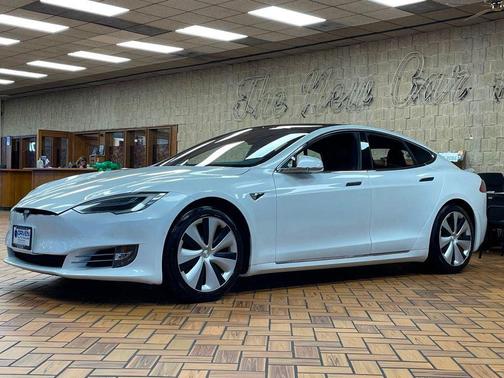 2020 Tesla Model S Long Range Plus