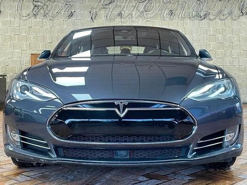2015 Tesla Model S P85D