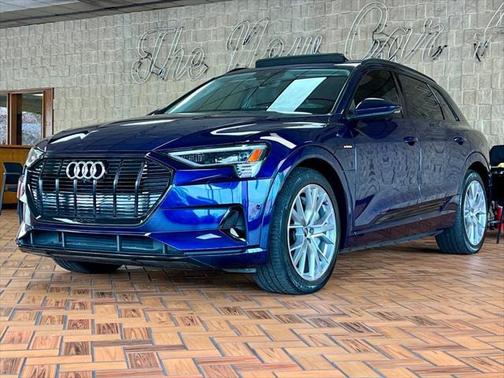 2021 Audi e-tron Prestige