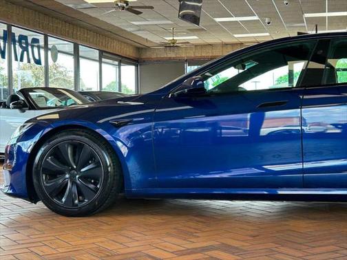 2022 Tesla Model S AWD