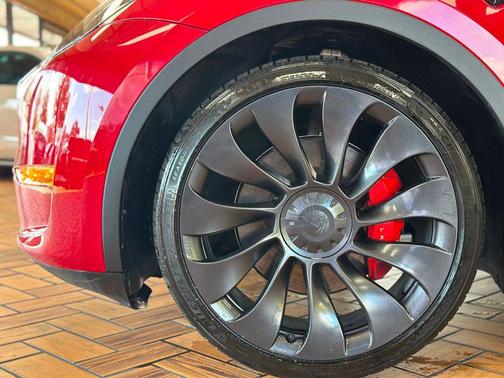 2022 Tesla Model Y Performance AWD