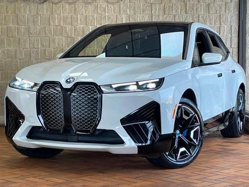 Alpine White 2024 BMW iX xDrive50