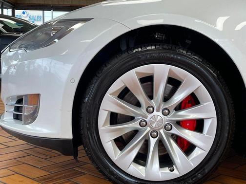 2014 Tesla Model S P85D