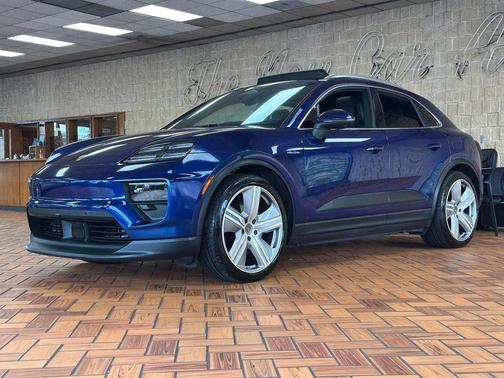 2024 Porsche Macan Electric 4 AWD
