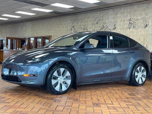 2023 Tesla Model Y Long Range AWD