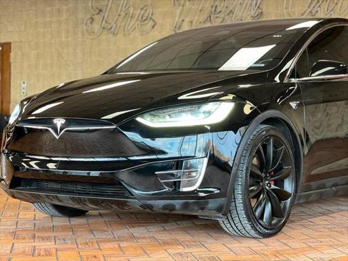 2018 Tesla Model X 75D AWD
