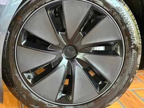 2024 Tesla Model 3 Long Range