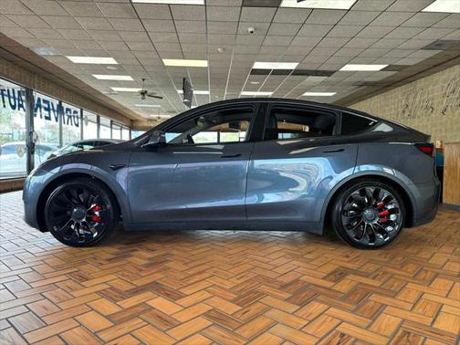 2023 Tesla Model Y Performance AWD
