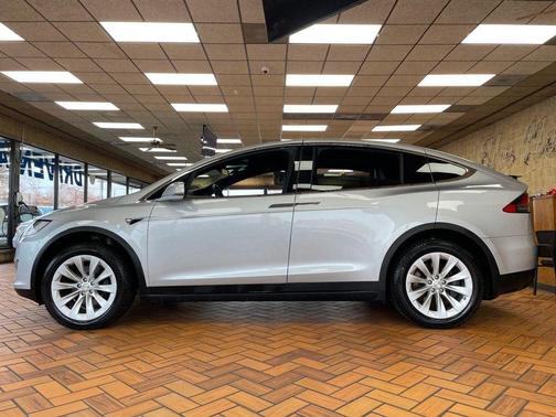 2017 Tesla Model X 100D AWD