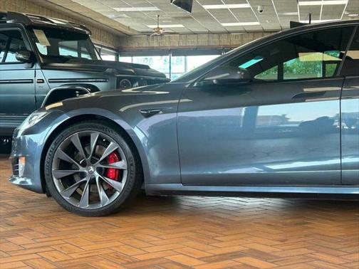 2020 Tesla Model S Performance