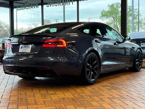 2021 Tesla Model S Plaid