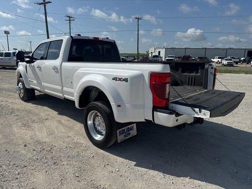 2022 Ford F-450 Platinum