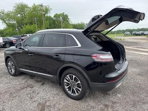 2022 Lincoln Nautilus Standard