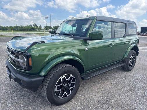 2024 Ford Bronco Outer Banks