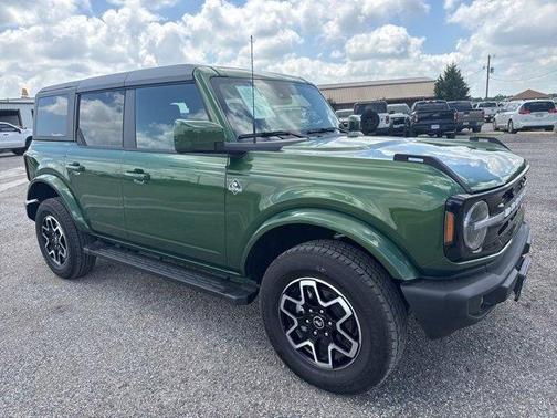 2024 Ford Bronco Outer Banks