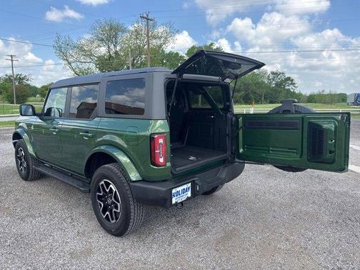 2024 Ford Bronco Outer Banks