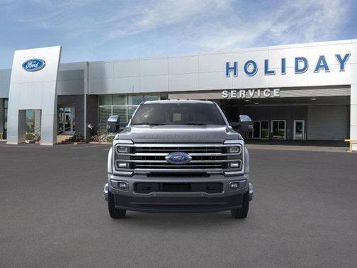 2025 Ford F-450 Platinum