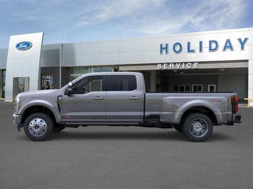 2025 Ford F-450 Platinum