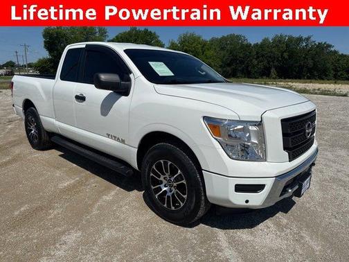 2024 Nissan Titan SV