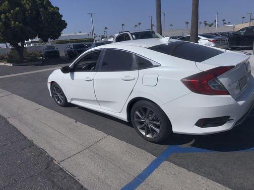 Platinum White Pearl 2020 Honda Civic EX