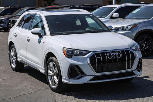Glacier White Metallic 2020 Audi Q3 45 S line Premium