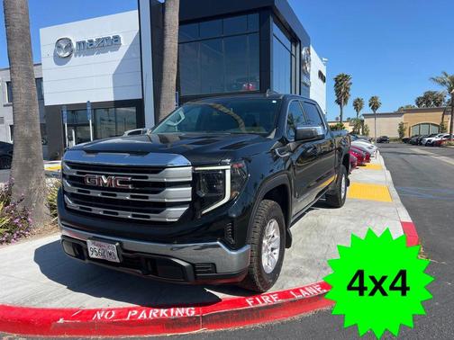 Onyx Black 2022 GMC Sierra 1500 SLE