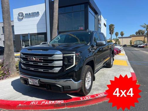 Onyx Black 2022 GMC Sierra 1500 SLE