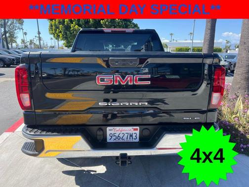 Onyx Black 2022 GMC Sierra 1500 SLE