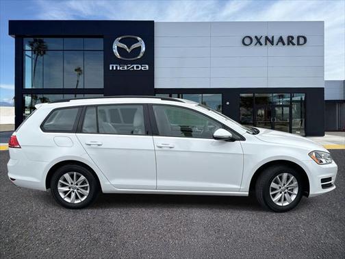 2016 Volkswagen Golf SportWagen TSI S 4-Door