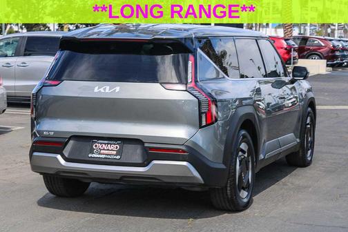 Pebble Gray 2024 Kia EV9 Light Long Range